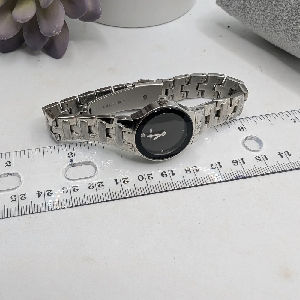 Fossil Sleek Black‎ and Silver watch